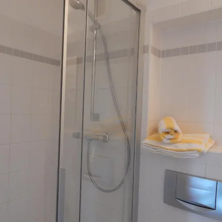 Resi R8 דירה פרראו